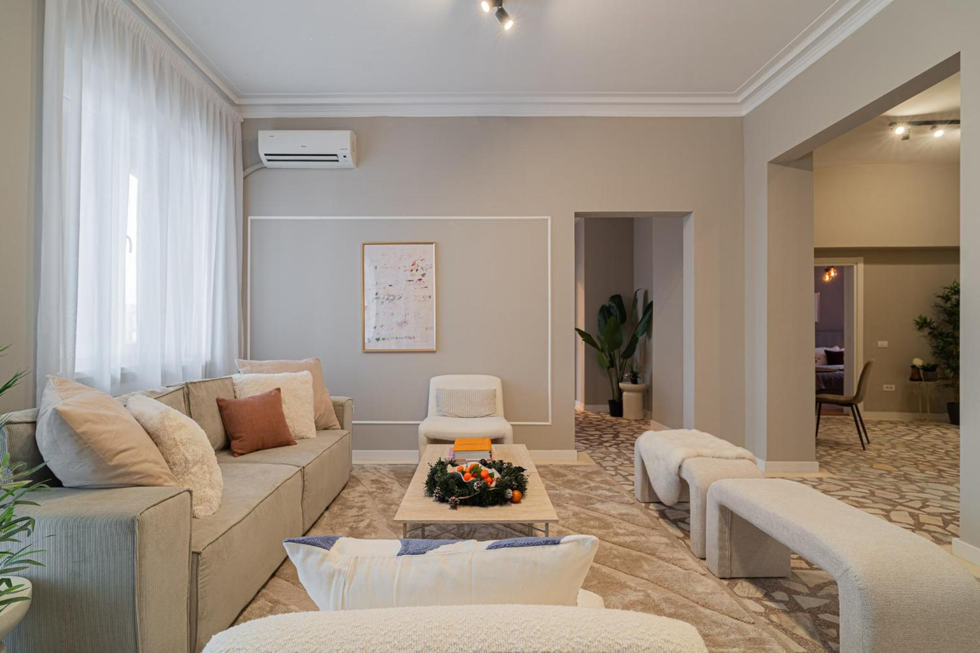 Loggia & Luxe 5Br Penthouse In Universitatii Area 布加勒斯特 外观 照片